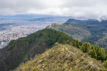 hike from the district of "Los Laches"passing by the hill of the cross and finish at the hill of Guadalupe on the heights of Bogota in Colombia
