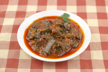 guisos_platos_carnes_sangre_tomate_neutro / 
stews_plates_meat_blood_tomato_neutro