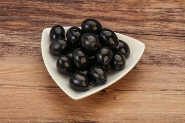 Black olives in the bowl