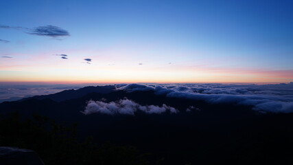 石鎚山　山頂からの夜明けからの日の出