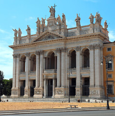Obraz premium Facade of the Basilica of SAN GIOVANNI LATERANO in Rome without the people during the lockdown