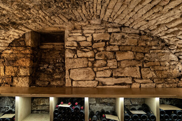 cave avec du vin