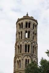 Fototapeta na wymiar Tour de la cathédrale d'Uzès
