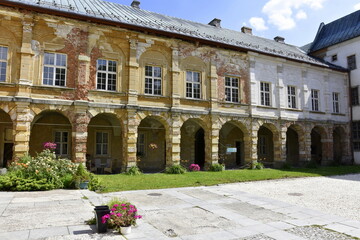 Zamek Międzylesie w Kotlinie Kłodzkiej na Dolnym Śląsku © Albin Marciniak