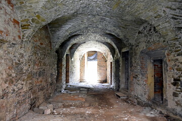 Zamek Międzylesie w Kotlinie Kłodzkiej na Dolnym Śląsku © Albin Marciniak