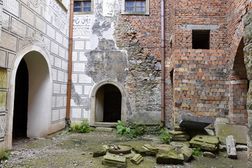 Zamek Międzylesie w Kotlinie Kłodzkiej na Dolnym Śląsku