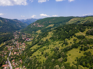 Obraz premium Aerial view of village of Ribaritsa at Balkan Mountains, Bulgaria