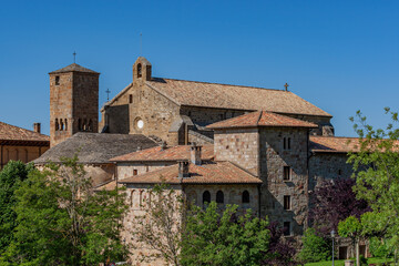 Fototapeta na wymiar Monastery San Salvador de Leyre, Navarre, Spain.