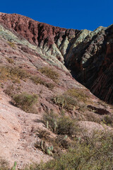 en salta, tucuman, argentina hay lugares que entre ruinas dan vida a la cultura del interior, indigenas, las iglesias, el cerro de los 7 colores, sus montañas, hacen magia