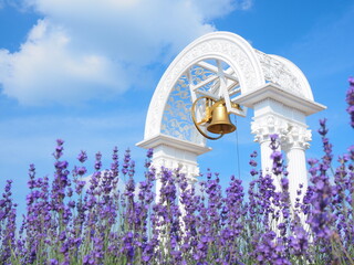北海道の絶景 上富良野町 日の出公園ラベンダー園の愛の鐘