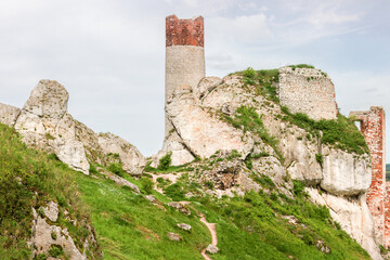  Szlak Orlich Gniazd -zamek w Olsztynie koło Częstochowy w południowej Polsce