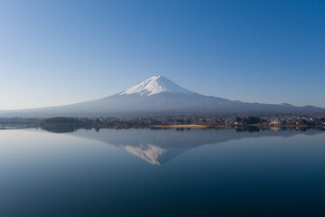 富士山　河口湖　逆さ富士　反映　富士五湖　
