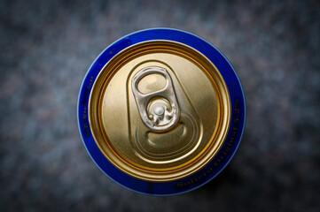 Beer can looked at from above and closeup