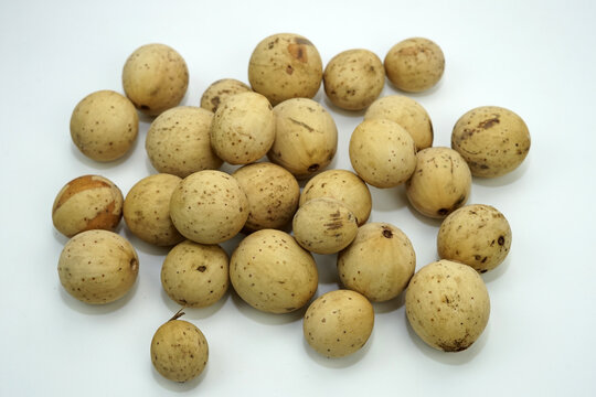 Lanseh fruit or totree fruit. 