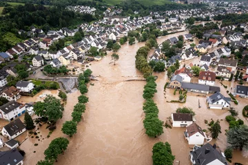 Fototapete Lachsfarbe Flood Disaster 2021