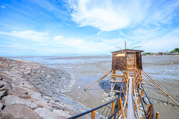 有明海の干潟　くもで網漁　櫓　佐賀県鹿島市　Ariake Sea tidal flat Net fishing with spider scaffold Saga-ken Kashima city