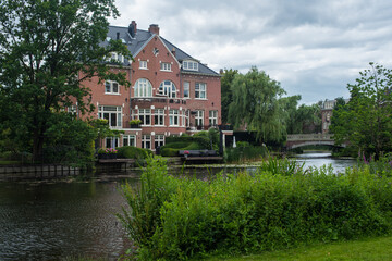 Obraz premium houses on the river