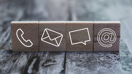Image representing the different contact methods of a phone, call, messaging, email and arrova icon.