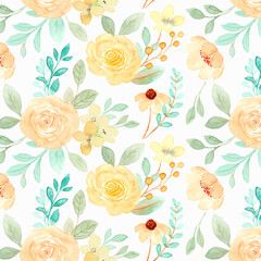 Seamless pattern of yellow floral watercolor