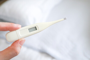 電子体温計