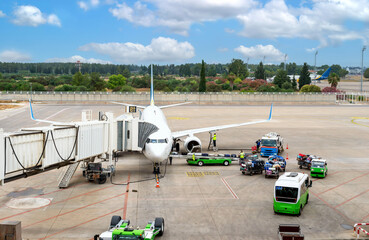Maintenance of a passenger plane before departure