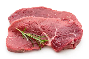 Foto auf Alu-Dibond Fresh raw beef steak isolated on white. © gitusik