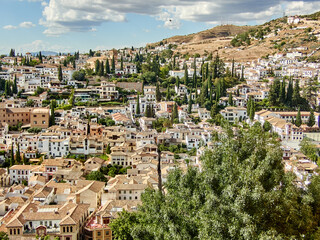 Obraz premium Views of the Albaicíi from a viewpoint of the Alhambra, Granada, SpaIN. 
