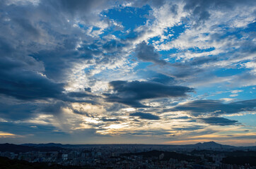 Obraz premium Sunset high angle view of the cityscape form Wenshan District