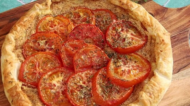 tarte &agrave; la tomate et au thym	