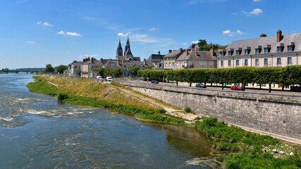 Fototapeta na wymiar Edge of the Loire at Blois, a commune and the capital city of Loir-et-Cher department in Centre-Val de Loire, France,situated on the banks of the lower river Loire between Orléans and Tours 