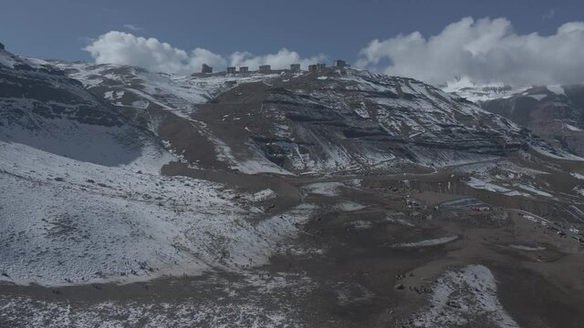 Tomas a&eacute;rea de valle nevado, chile 