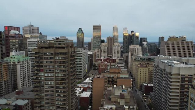 Montréal- Québec- Drummond Street Aerial