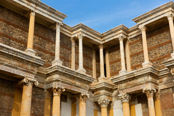 Obraz premium Sardis antic city ruins with gymnasium in Salihli, Manisa province, Turkey
