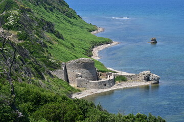Blick auf das Rodoni Castle am Kepi i Rodonit mit in Albanien