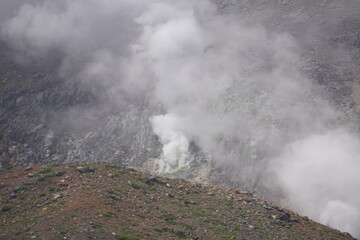 火山の噴火口、福島県福島市浄土平（磐梯吾妻スカイライン）/The view of active volcano in Fukushima, Japan