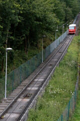 Traveling in a zipper train