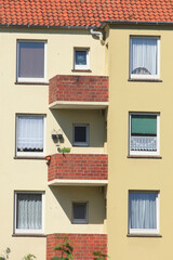 Fototapeta na wymiar Monotone Wohnhäuser, Wohngebäude, Bremerhaven, Deutschland
