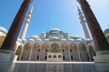 Fototapeta premium Suleymaniye Mosque in Istanbul. Ottoman architecture. Ramadan, iftar, laylat al-qadr, islamic new year background photo. Travel to Istanbul.