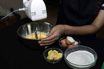 The process of making hommade cake