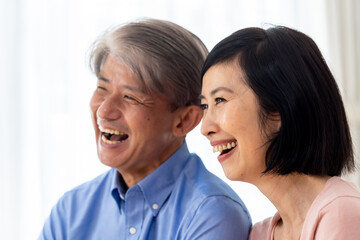 日本人　シニア夫婦　ポートレート