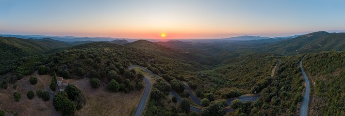 Panorama matinal au dessus de Fontcouverte, aerial panoramic view of the Roussillon, Catalan country