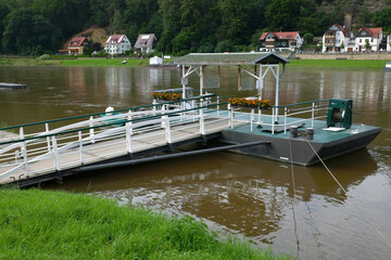 Elbanleger in Rathen