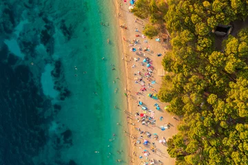 Photo sur Plexiglas Plage de la Corne d'Or, Brac, Croatie Scène aérienne de la plage de Zlatni rat sur l& 39 île de Brač, Croatie