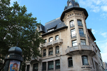 Fototapeta na wymiar art nouveau building (former bank) in nancy in lorraine (france) 