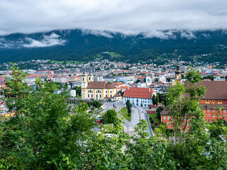 Fototapeta na wymiar Stadtpanorama von Innsbruck in Tirol