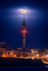 Luna en Cádiz © Antonio Seco