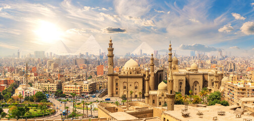 Fototapeta na wymiar Mosque-Madrasa of Sultan Hassan, beautiful panorama of Cairo landmarks, Egypt