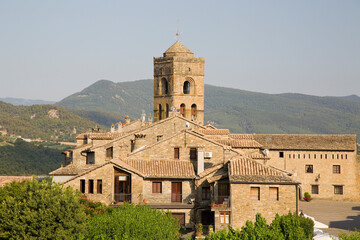 Fototapeta na wymiar View of Ainsa, a beautiful town located in Pyrenees mountains, Huesca, Aragon, Spain.
