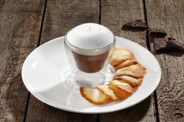 Chocolate mousse with whipped egg whites and shortbread chips