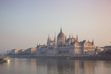 Fototapeta na wymiar Hungarian parliament building in fog at sunrise in Budapest